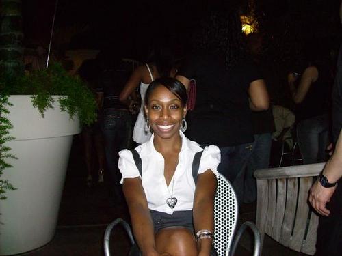 Shellyshells25's profile picture. Thespian, journalist, and aspiring publicist.