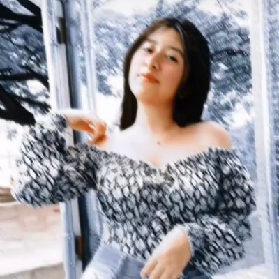 karolinasarmi30's profile picture. 😚