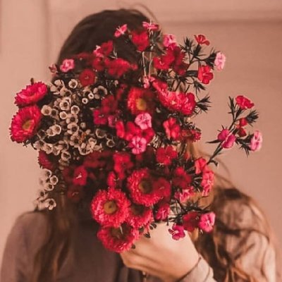 dauntless5_'s profile picture. In love with rain,flowers and poetry