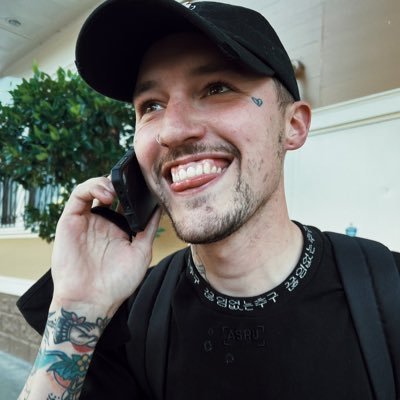 curtcodein's profile picture. edgy gross and profane