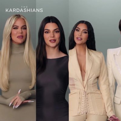 Not the real Kardashians🥰❤️Feel free to Roleplay with any of the 5 sisters with absolutely no limits anyone is free to plot no matter the must or the scenario