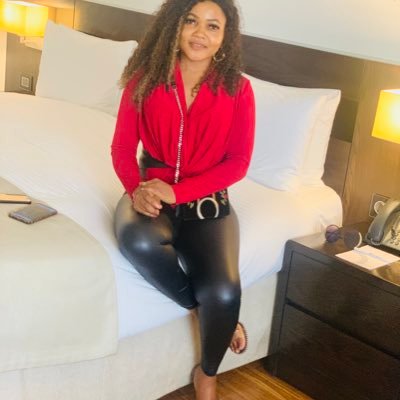 Prettypambeauty's profile picture. Make Up Artist | Beautician