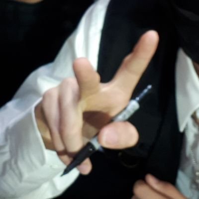 gokickitinthe_'s profile picture. kpop, kdrama, jdo, anime, tpop, thai bbs, opm, ppop, series, movie, art, meme, food, sunset, beach, dogs, cats...