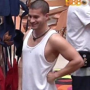 csacamila25's profile picture. A louca por bbb