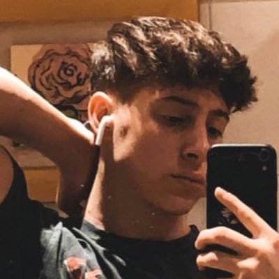 Kastenbitte's profile picture. Will aus Gruppenzwang jetzt auch Twitter Insider werden