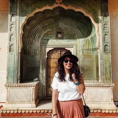 thehistoriantvl's profile picture. Dr. Laura Di Stefano - History, Travel, Photography https://t.co/rkd4wfqB0i