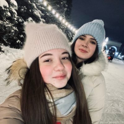 Vichka_19's profile picture. 