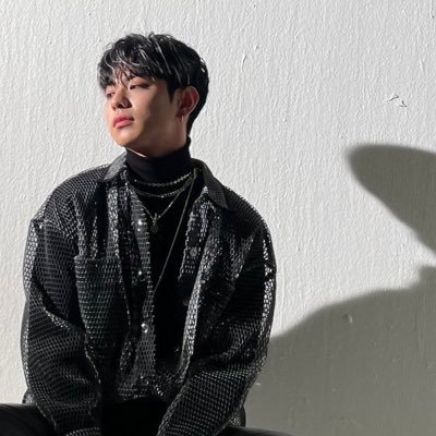 Derazono's profile picture. pocket-sized-boy