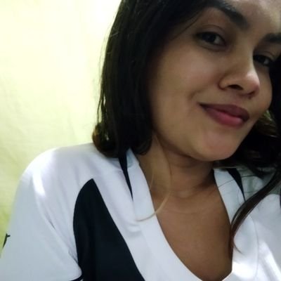 LarissaIpuchima's profile picture. Rede pra ver memes e BBB, de vez enquando algum assunto sobre o mundo. Relaxa aí. 🍀