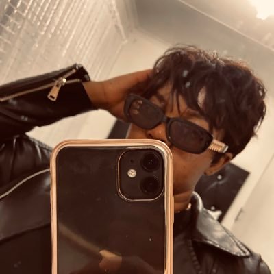 Phindi_Omunye's profile picture.