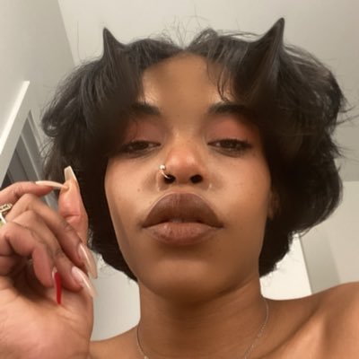 juscallmekanye's profile picture. The epitome of chill ♉️