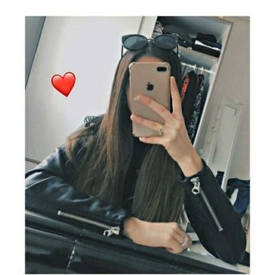 Anshika079541's profile picture. 