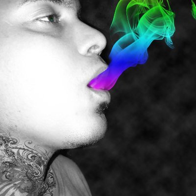 Graphic Designer|RolLerblader|Arts Plastic|Composer|Vocalist|Writer|Founder of @Backgr0und|https://t.co/iWAnm6Hegz…