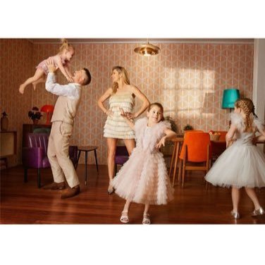 davidwarner3l's profile picture. Australian cricketer, enjoys life, loves golf, keen interest in horse racing. Husband to Candice, father of three beautiful girls Ivy Mae, Indi Rae, Isla Rose