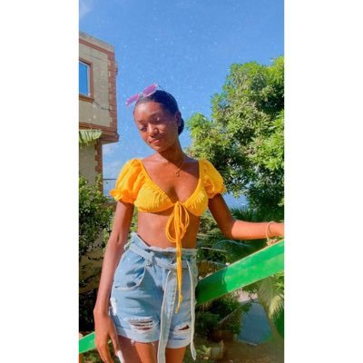 melaninfinese's profile picture. 📍//🇬🇩✨