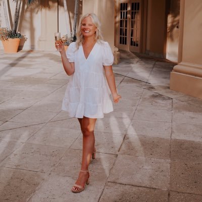 gretchisfetchhh's profile picture. be happy