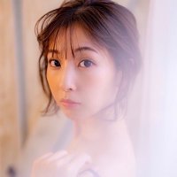 板野成美(@naruneee) 's Twitter Profile Photo