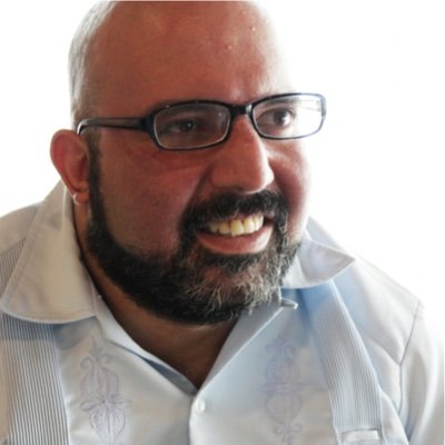 Asesor político, Defensor de los derechos de las personas con discapacidad. Doctor en Ciencias Políticas y orgullosamente un político de la Nueva Derecha