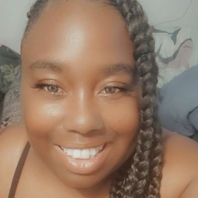 thick29's profile picture. I'm gonna b me all day everyday. I don't mess w/ anyone unless they messing w/ me. I stay on my paper chase I got 2 g...g...get it providing 4 me n my kids!