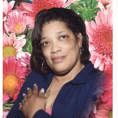 AdrianneLJ2008's profile picture. 