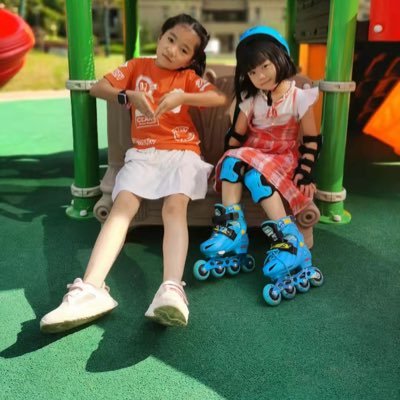 lily30086317's profile picture. 