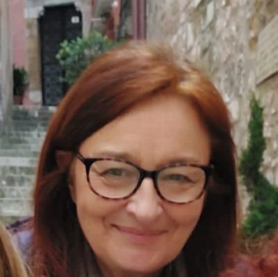 Antonel38567888's profile picture. Dopo quaranta anni passati in banca tra cataste di soldi da ordinare al centesimo e quaderni contabili ho realizzato un sogno e mi sono laureata in filosofia.