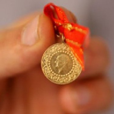 İstanbul Haznedar'da 37 Yıldır Aynı Caddede Aynı Mekanda Hizmet Vermetteyiz. Saygılarımızla