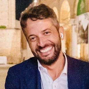From Ravenna🇮🇹Now in Boston🇺🇸 kidnapped by my crazy wife @menicgiulia👩🔬Journalist✍🏼 Knight🎖️ Marathoner🏃♂️