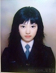 hahaye8's profile picture. 한 사람이 온다는 건 실로 어마어마한 일이다. 한 사람의 인생이 오기 때문이다.