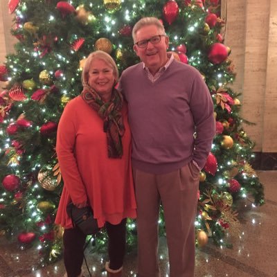 mother of 4 amazing children, wife to an incredible selfless husband and daughter to my most loving, and supportive parents.