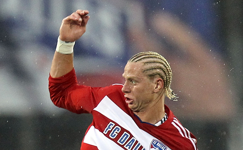 hairofBrekShea's profile picture. im the golden locks on the legend himself. BREK!!! Watch out Stu, we got some better hair on the block!