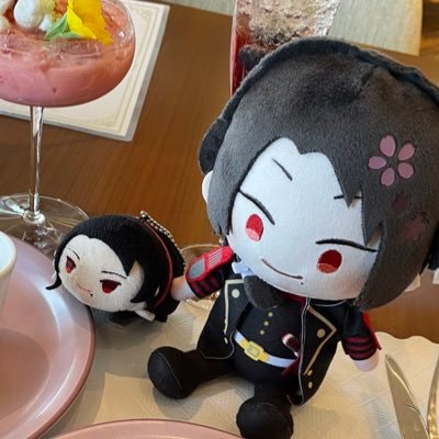 showyaden's profile picture. 不在です