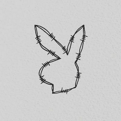 astrxsarax's profile picture. .