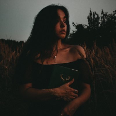 debbo934's profile picture. For the ones that dream of stranger worlds ☾⋆ ✦ NFT’s in work ✦ Gryffindor ✦ #photographer #moodyphotography #moodyart #nftartist | #FND 1/1 Artwork