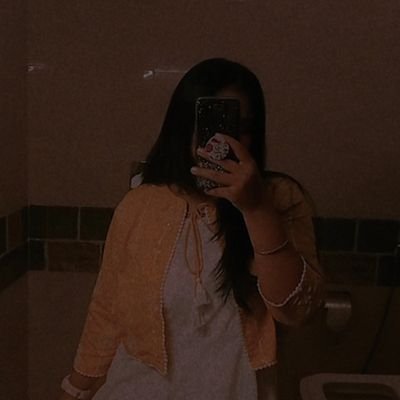 Diya2792007's profile picture. 