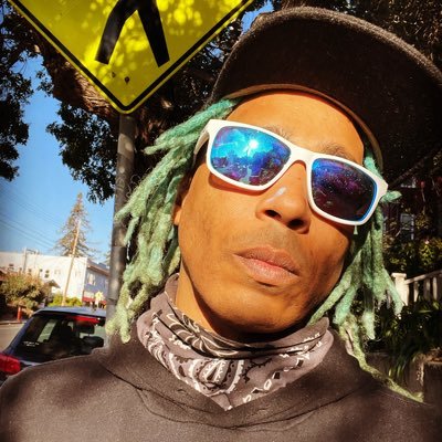writer // story editor // podcast host: Black Cowboys and Rumble / co-host @RidiculousCrime and Very Special Episodes // email: zaronburnett at gmail // he/him