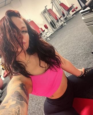 I'M ONLYFANS MODELS & STRIPTERS (ONLYNESHOW), I SCOUT MODELS FOR EUROPE PRODUCTIONS
Every week I add very nice content to my OF . You will be happy to return.