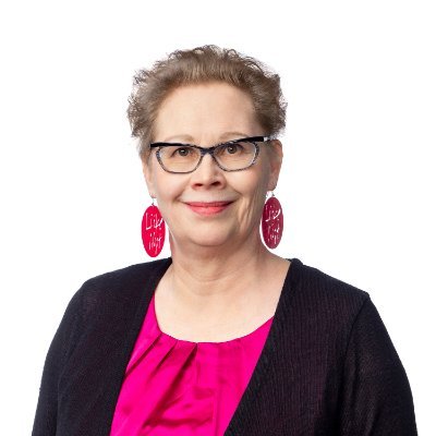 CCYn puheenjohtaja. Tiedonhallinnan ammattilainen. Luova ongelmanratkaisija. Innostava fasilitaattori. Avoin ihminen 😀.