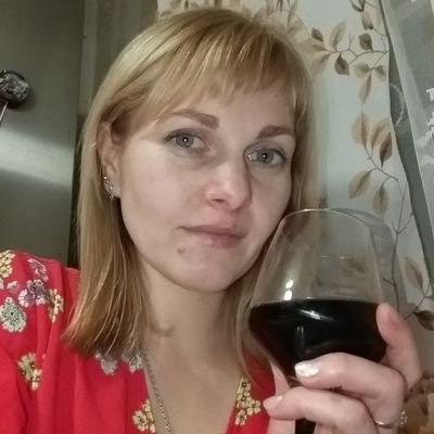 Vika70633005's profile picture. 