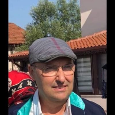 gurkcell's profile picture. Gerçek zenginlik paranın çok olması değil. İsteklerin az olmasıdır.