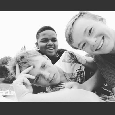 KgomotsoMK3's profile picture. 