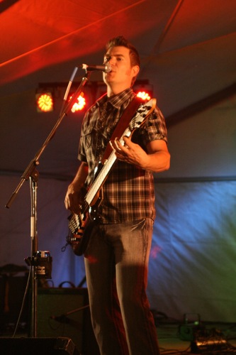 ChrisLeBlanc17's profile picture. 我是一位乡村音乐录音艺术家、贝斯手、音响师、灯光师