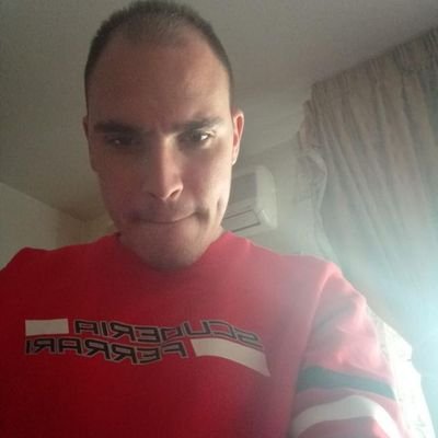 AngelOnrubiaG's profile picture. Amante del deporte y los autos de superlujo. ♡mclaren forever. Hala madrid y nada más.