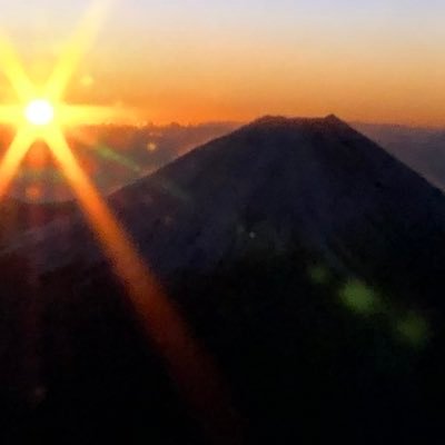 JcMJ9dzX0CjM5k4's profile picture. 