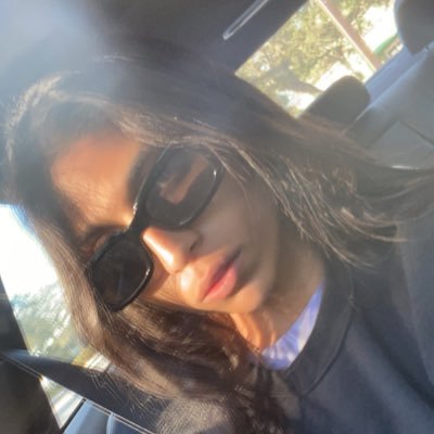 Maya Bakhai 🌶️'s Twitter (X) avatar