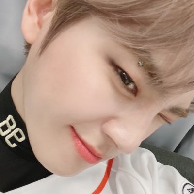 5EA___'s profile picture. 세아 / 헤매지 않을 거야 선택은 항상 너야