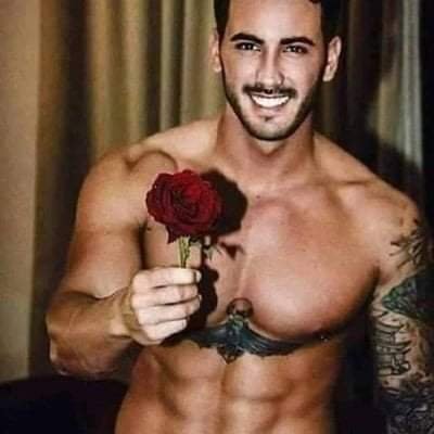 nLzG9BmWeihzx10's profile picture. ‏‏‏‏‏احب كل نساء الأرض ونساء السماء

لم أكن منافقا ولا ارتدي قناع