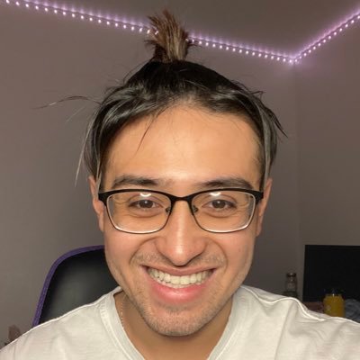 realSerenacy's profile picture. i post on tiktok and retweet twit shit i like, follow on both ✨✨