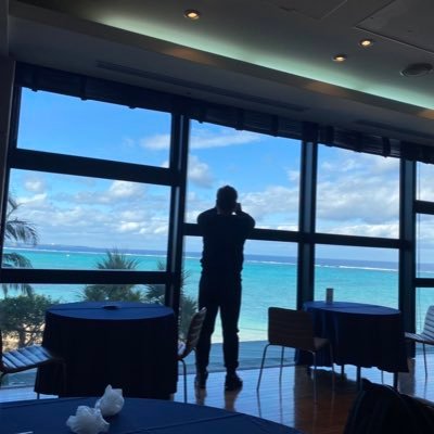 IT企業CEO、米国株投資を長年しています。 サウナーで旅行とグルメが大好きな自由人間です。 投資 : 米国株,ロボ投資,不動産投資で運用中。 現役世代の働く人を応援してます。 積極財政派、保守〜中道の政治観を持つ合理主義、推し:長濱ねる、オードリー、天羽季純