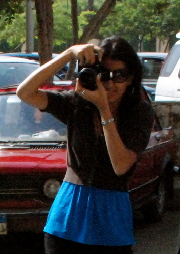 marketing/social media savy/keen photographer/recently became a wife/foodie & chef at home and fabulous!